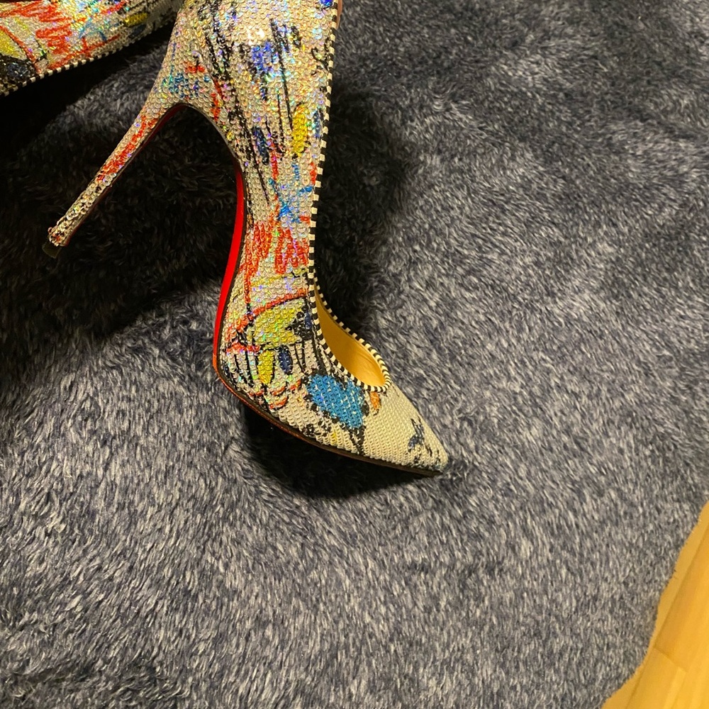 CHRISTIAN LOUBOUTIN - Picture 8 of 14